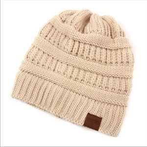Messy Bun Beanie in Cream